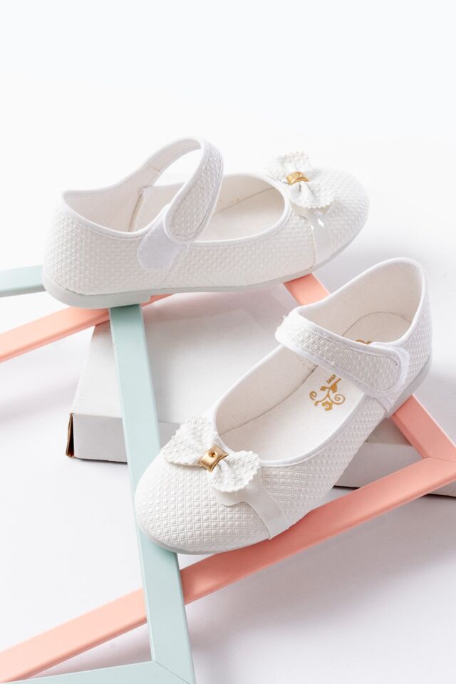 KIZ ÇOCUK GÜNLÜK BABET FİYONK DETAYLI YUMUŞAK RAHAT TABANLI BEYAZ - 25