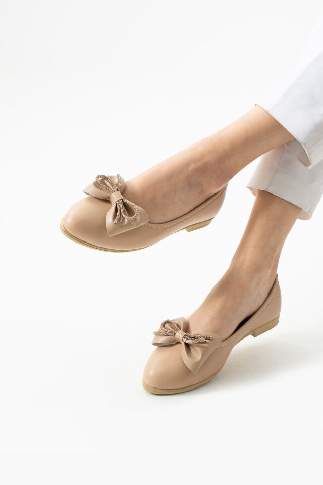 Kadın Kurdele Detaylı Sivri Burun Şık  Babet