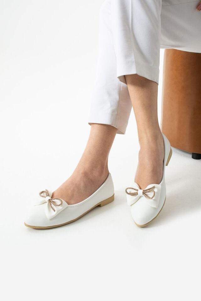 Kadın Kurdele Detaylı Sivri Burun Şık  Babet BEYAZ - 40