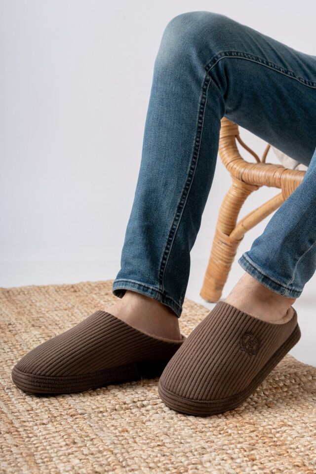 Unisex Nakışlı Kadife Ev Terliği KAHVERENGİ - 40