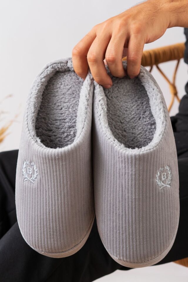 Unisex Nakışlı Kadife Ev Terliği GRİ - 38-39