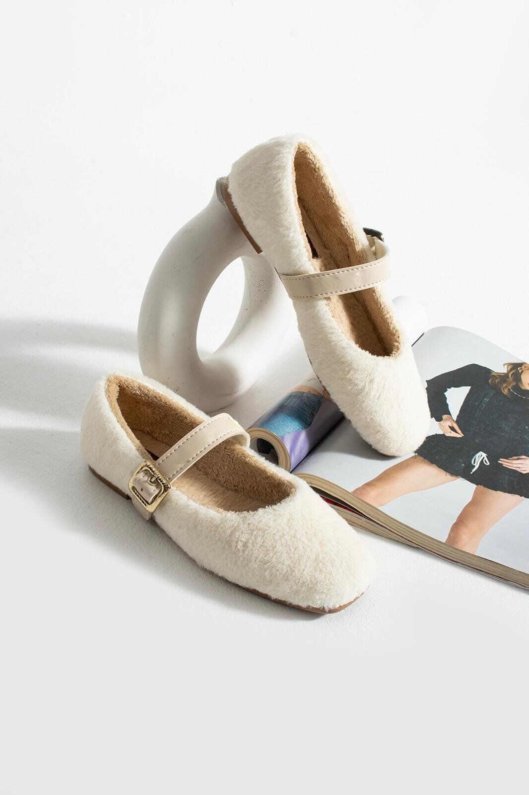 Kadın Kemerli Rahat Düz Taban Ev Babet BEYAZ - 36