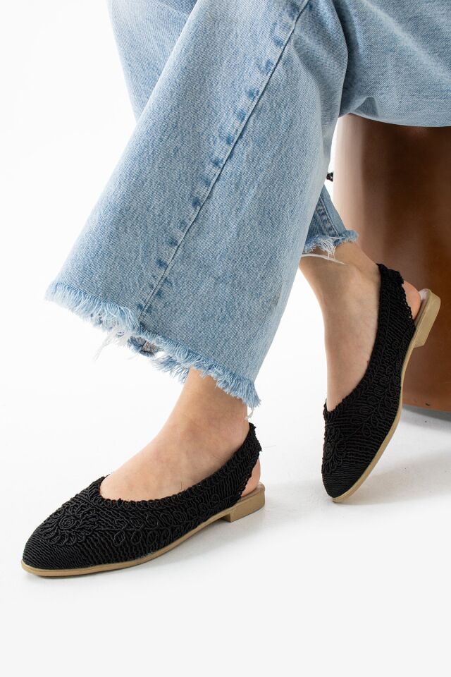 İnce Topuk İplik Örme Nakışlı Kadın Sandalet SİYAH - 37