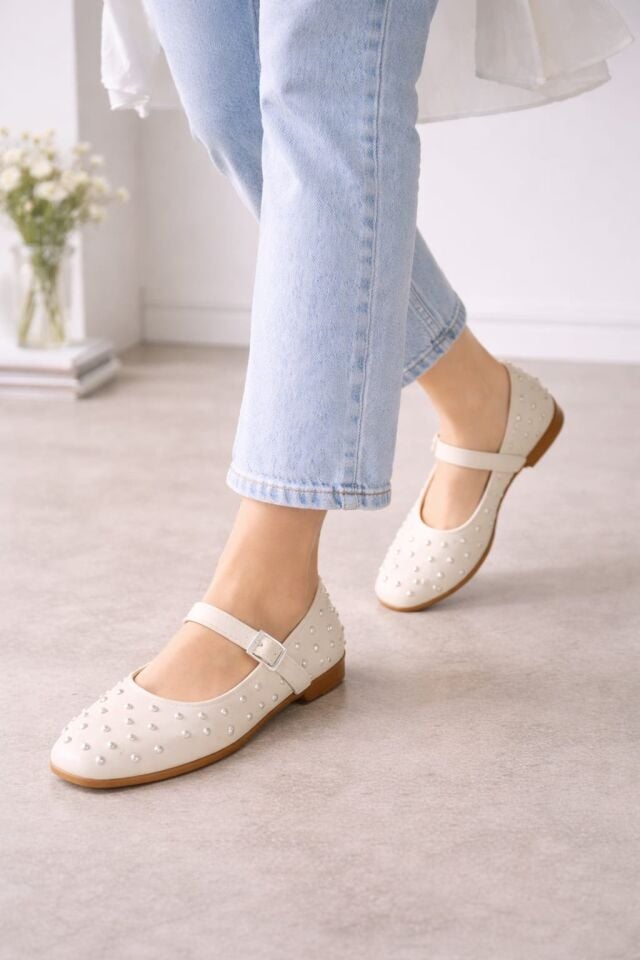 Kadın Bantlı Zımbalı Rahat Şık Babet KREM - 41