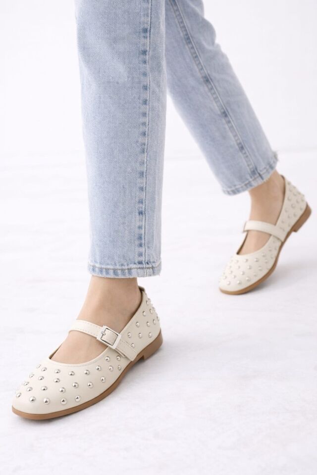 Kadın Bantlı Zımbalı Rahat Şık Babet KREM - 41