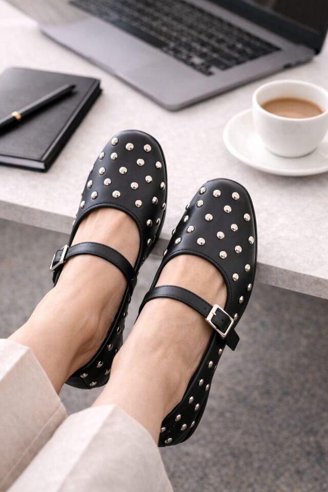 Kadın Bantlı Zımbalı Rahat Şık Babet SİYAH - 40