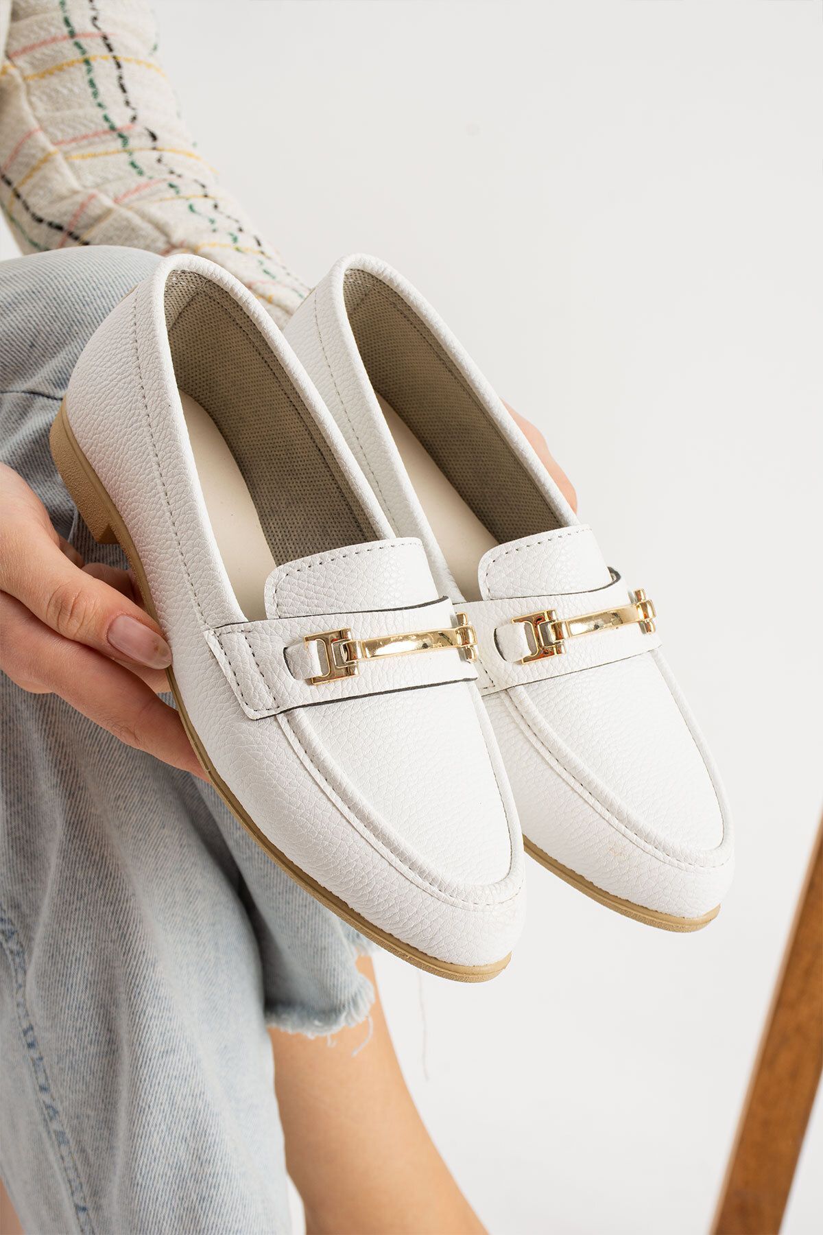 Kadın Babet Toka Detaylı Şık Rahat Ortopedik Günlük Ayakkabı BEYAZ - 39