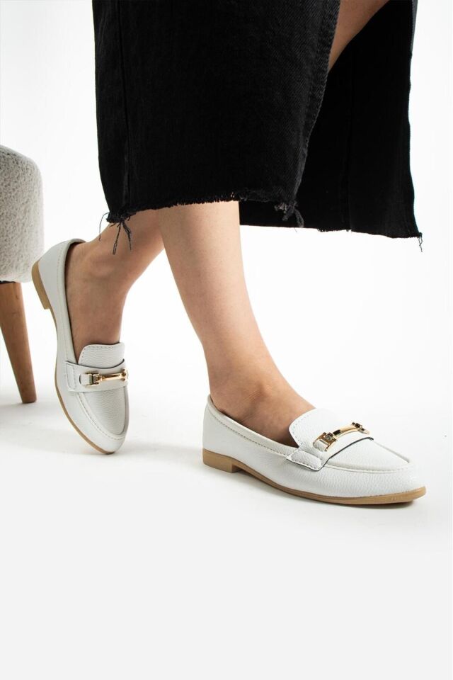 Kadın Babet Toka Detaylı Şık Rahat Ortopedik Günlük Ayakkabı BEYAZ - 39