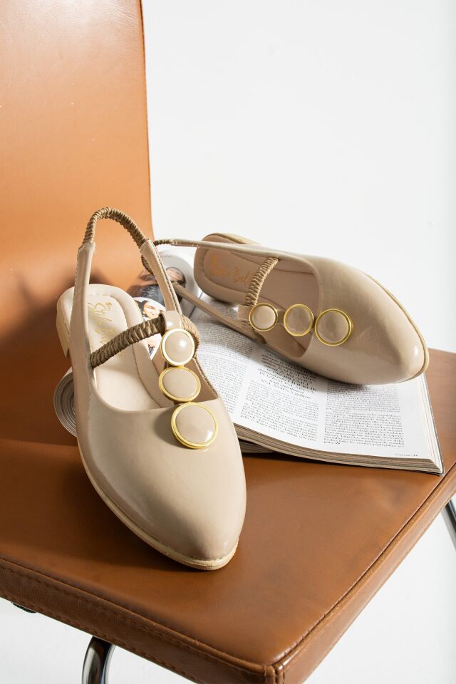 Önü Kapalı Taşlı Arkası Açık Düz Taban Babet Sandalet VİZON - 37