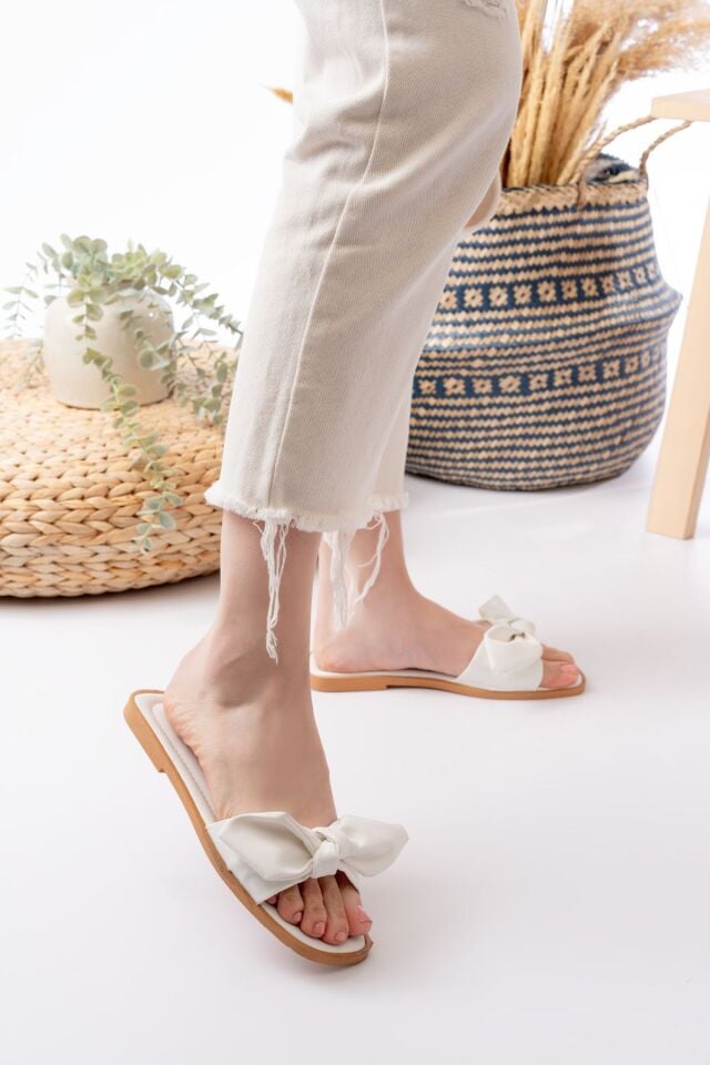 Kurdele Detay  Kadın Terlik Rahat Hafif Taban BEYAZ - 40