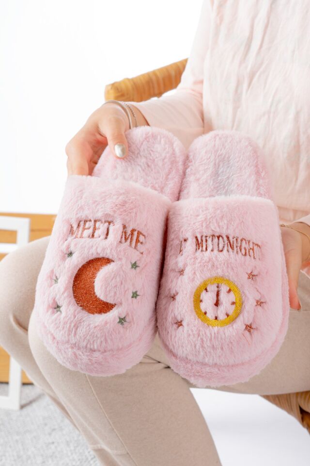 Peluş Gece Gündüz Kadın Ev Terliği  Peluş Ev Terliği Misafir Terliği Bohça Terliği PUDRA - 40