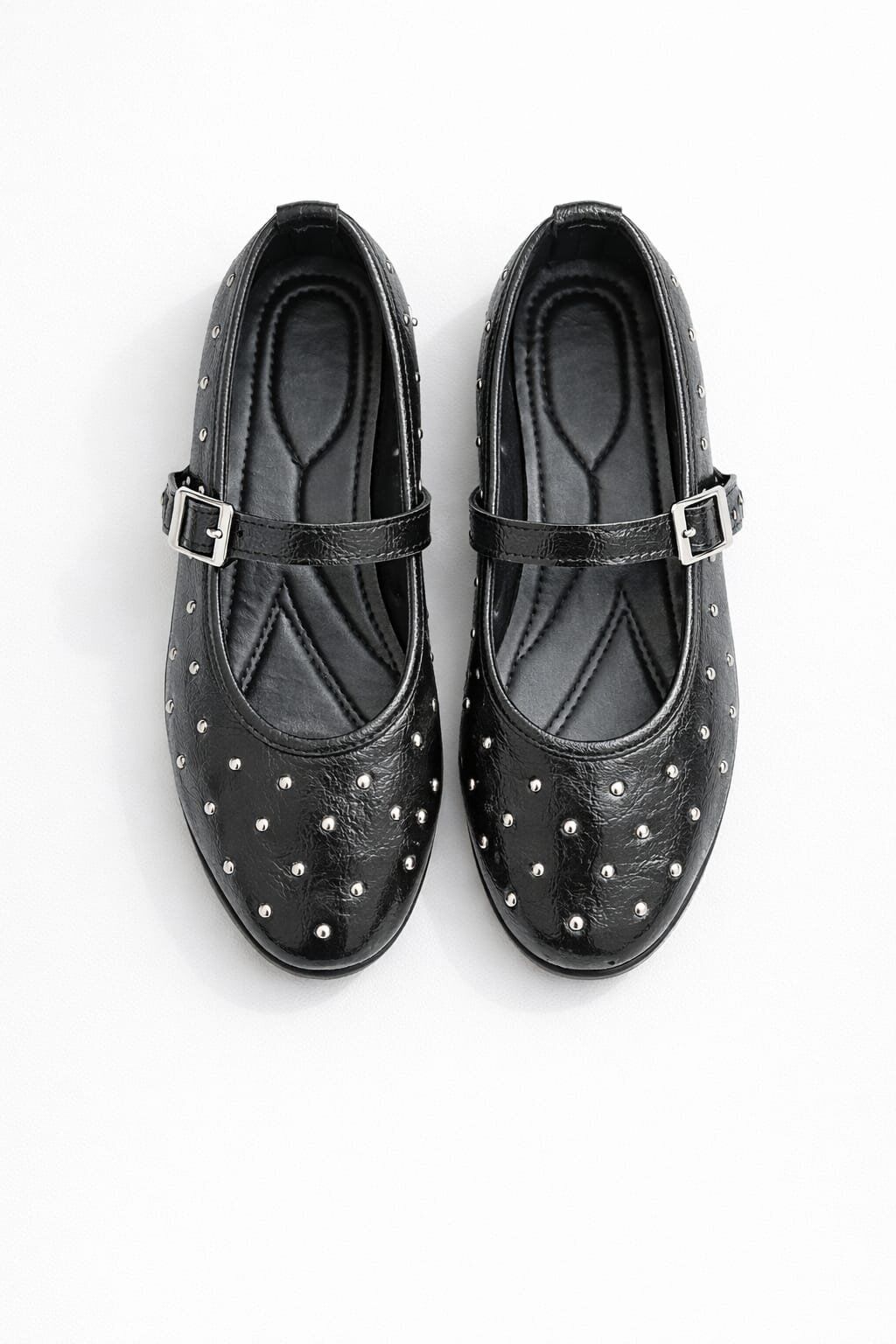 Bayan Bantlı Rugan Taş Detaylı Şık Günlük Babet Ayakkabı