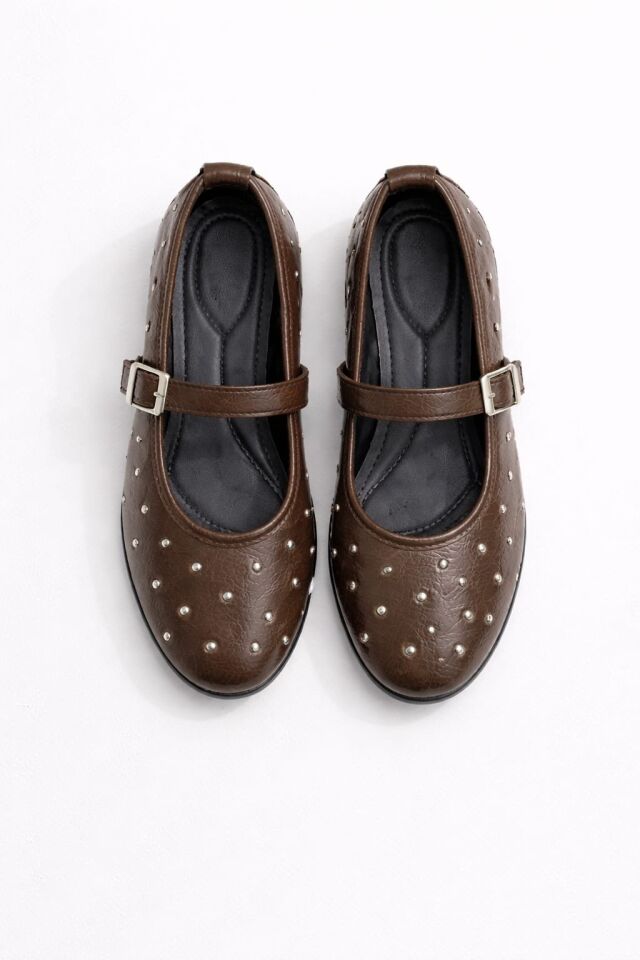 Bayan Bantlı Rugan Taş Detaylı Şık Günlük Babet Ayakkabı