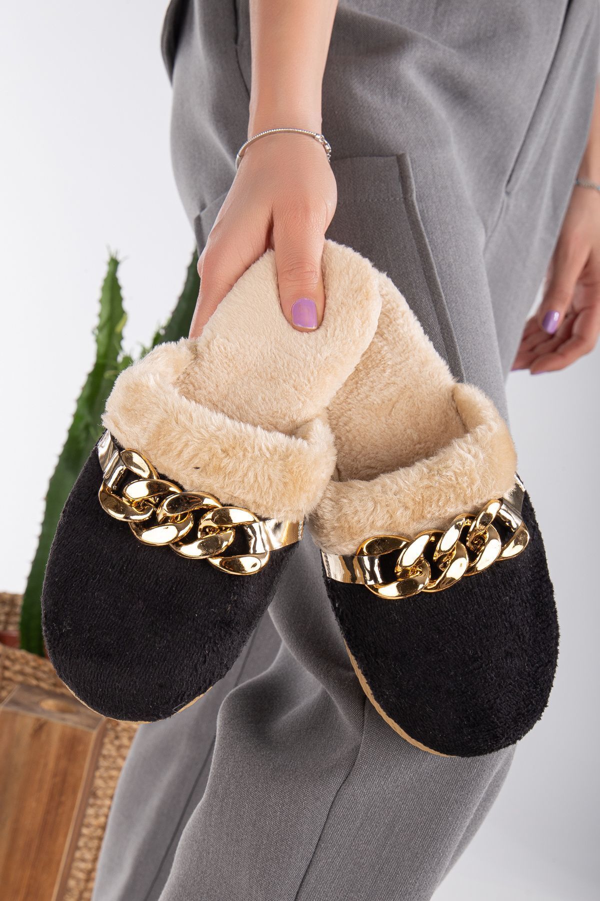 Kadın Tokalı Peluş Terlik Ev Terliği-Misafir Terliği-Bohça Terliği-Çeyiz Terliği SİYAH - 38