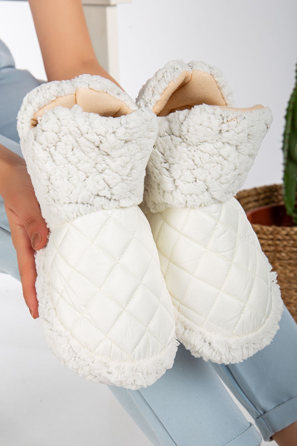 Sessiz Taban Kuzu Kapitone  Kadın Bot Kapalı Ev Botu EKRU - 38