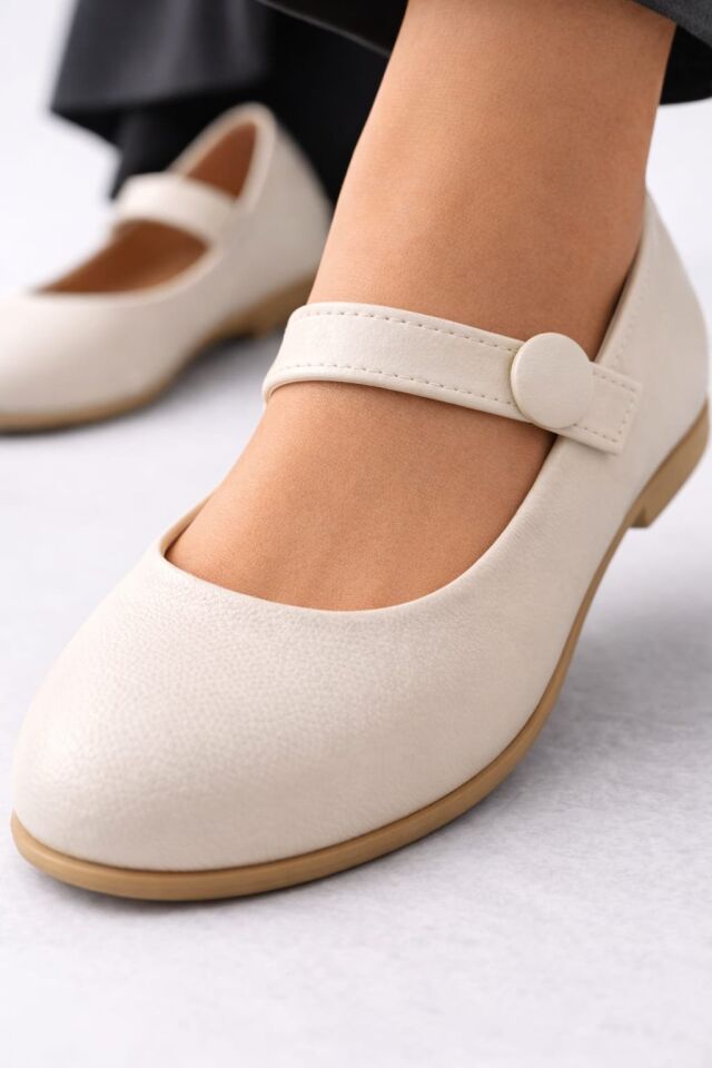 Ofis Şıklığı Sivri Burun Düğmeli Lastikli Babet KREM - 40