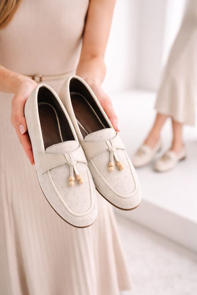 Kadın Taşlı Püsküllü Taş Detaylı Babet Günlük Ayakkabı PÜSKÜL KREM - 40