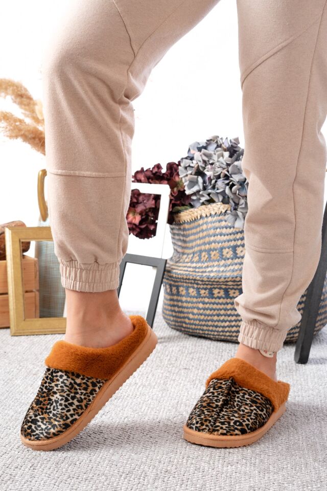 Kadın Ev Terliği Peluş Ev Terliği Ses Yapmaz Taban Sıcak Şık Tasarım LEOPAR - 39