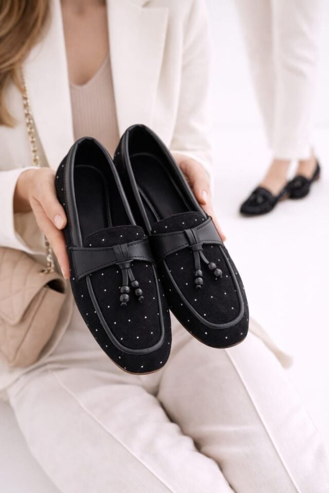 Kadın Taşlı Püsküllü Taş Detaylı Babet Günlük Ayakkabı Kadın Taşlı Püsküllü Taş Detaylı Babet Günlük Ayakkabı