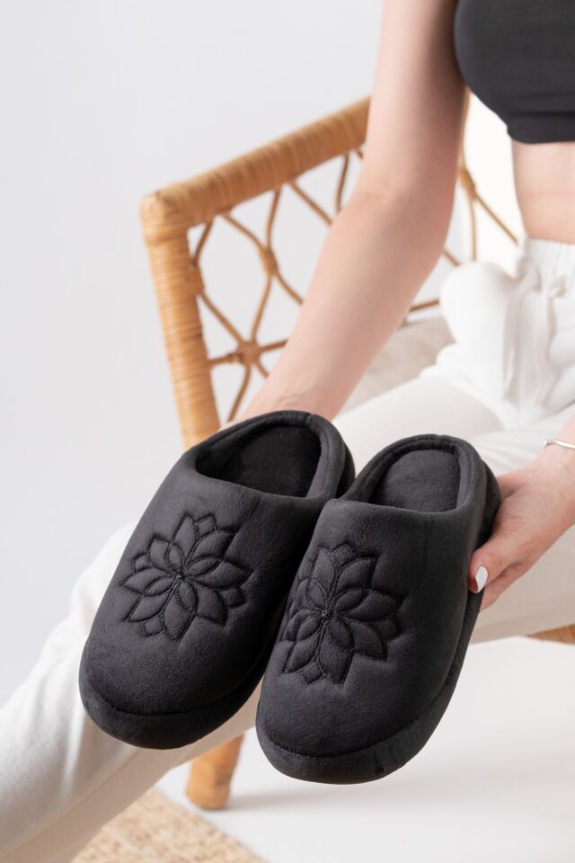 Unisex Nakışlı Gondol Kadife Ev Terliği SİYAH - 37