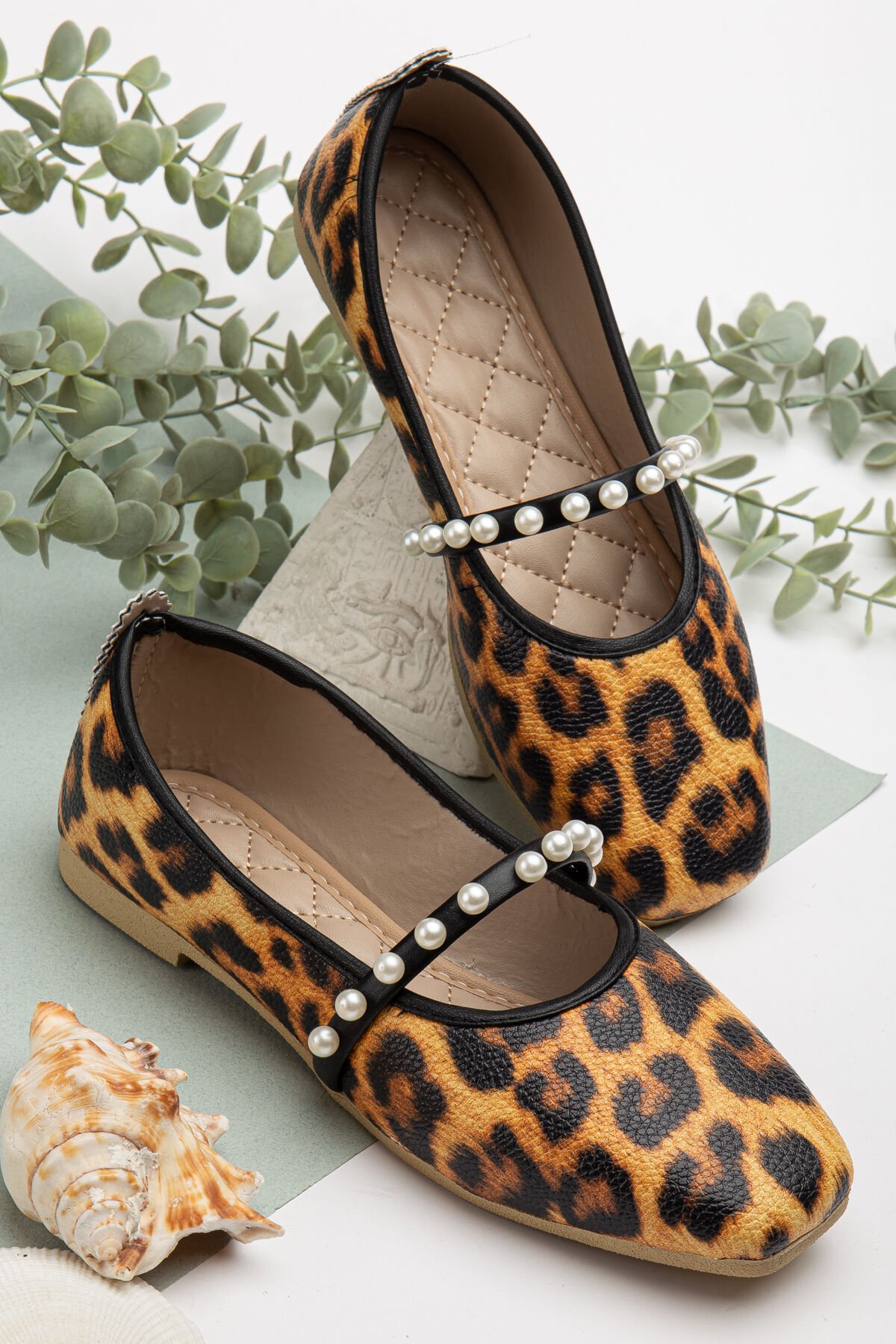 Kadın Siyah Cilt İncili Babet Ev ve Dış Mekan Ayakkabısı