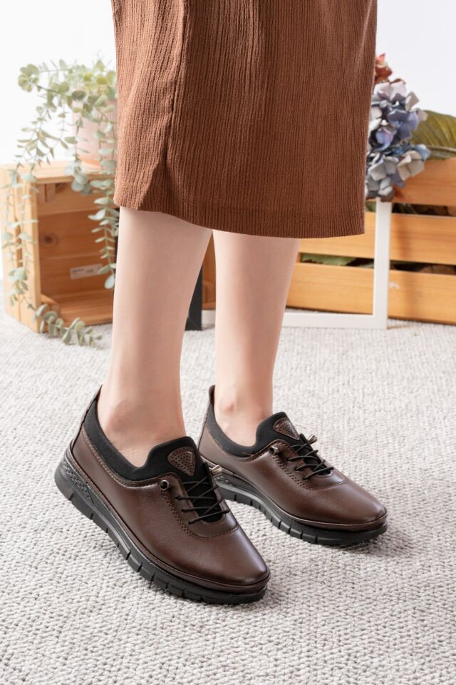 Kadın Ciltli Lastikli Detaylı Anne Ayakkabısı Günlük Ayakkabı Babet