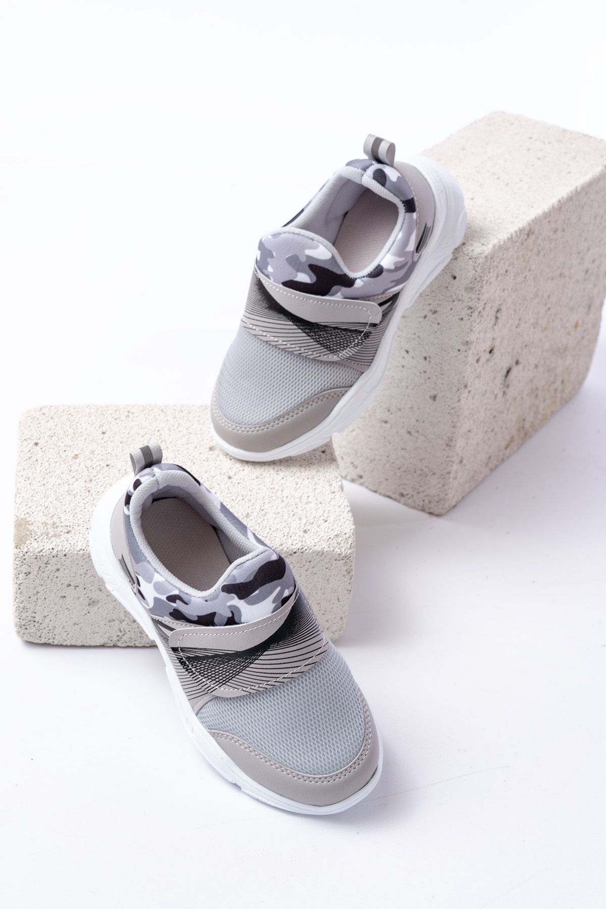 Unisex Çocuk Bağcıksız Rahat Esnek Günlük Sneaker Spor Ayakkabı KAMUFLAJ GRİ - 34