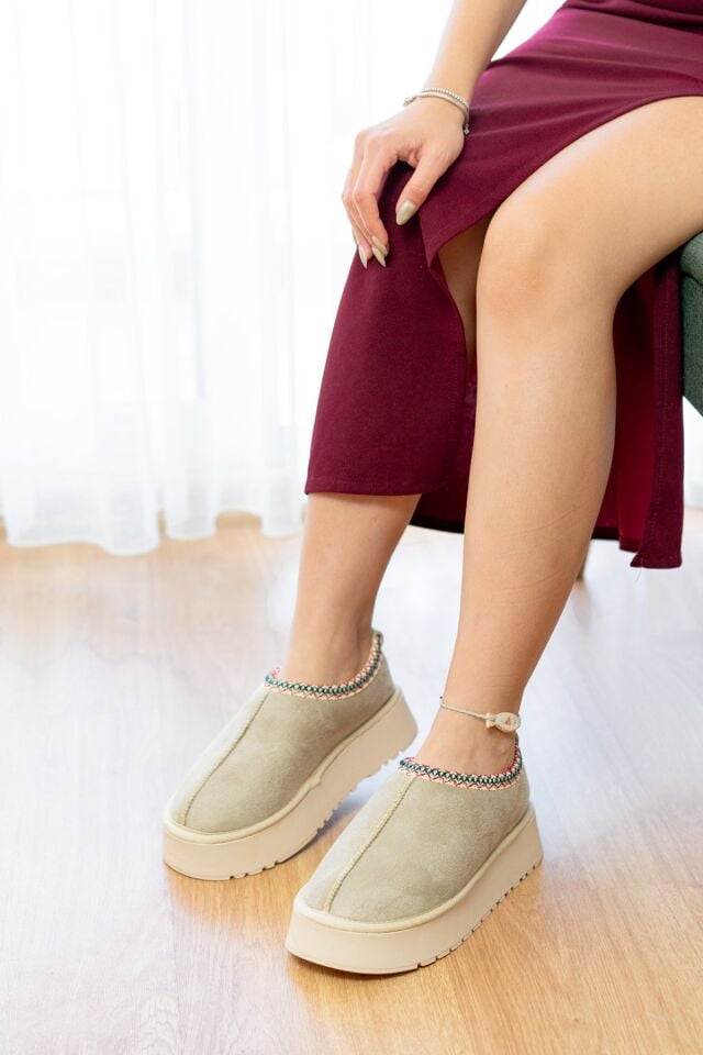 Kadın Bot Kadın Ayakkabı Içi Kürklü Kısa Bot Modeli