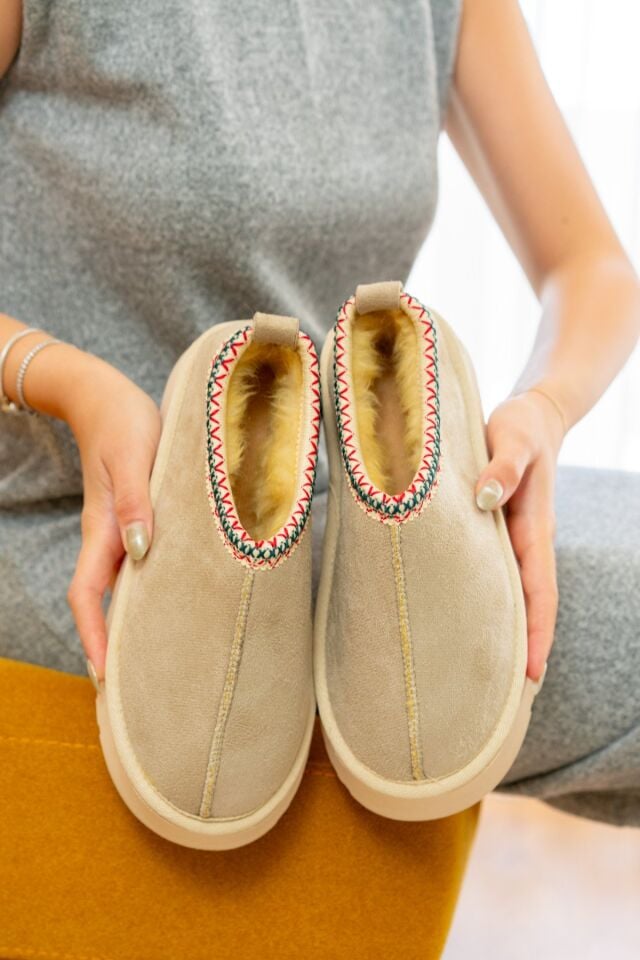 Kadın Bot Kadın Ayakkabı Içi Kürklü Kısa Bot Modeli