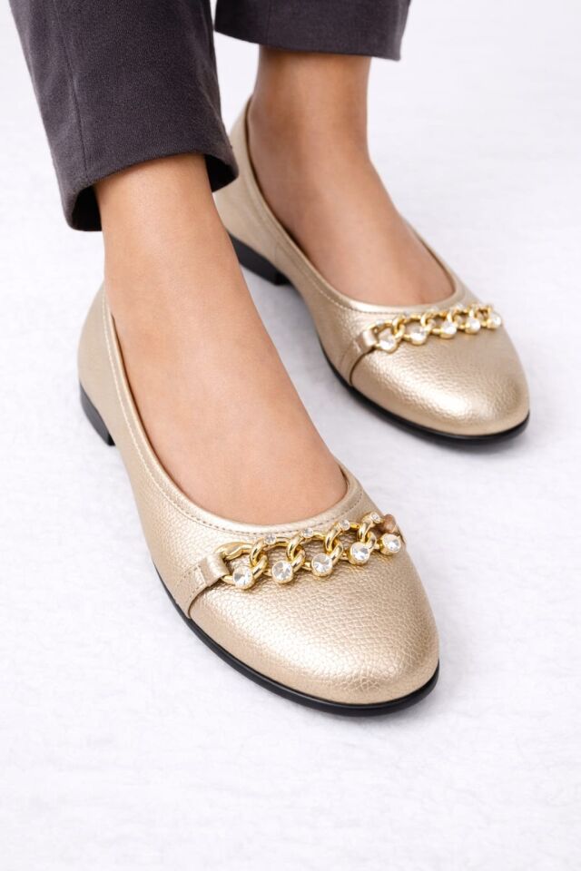 Kadın Gold Zincir Taş Detaylı Düz Babet – Günlük & Ofis Şık Rahat Ayakkabı ALTIN - 40