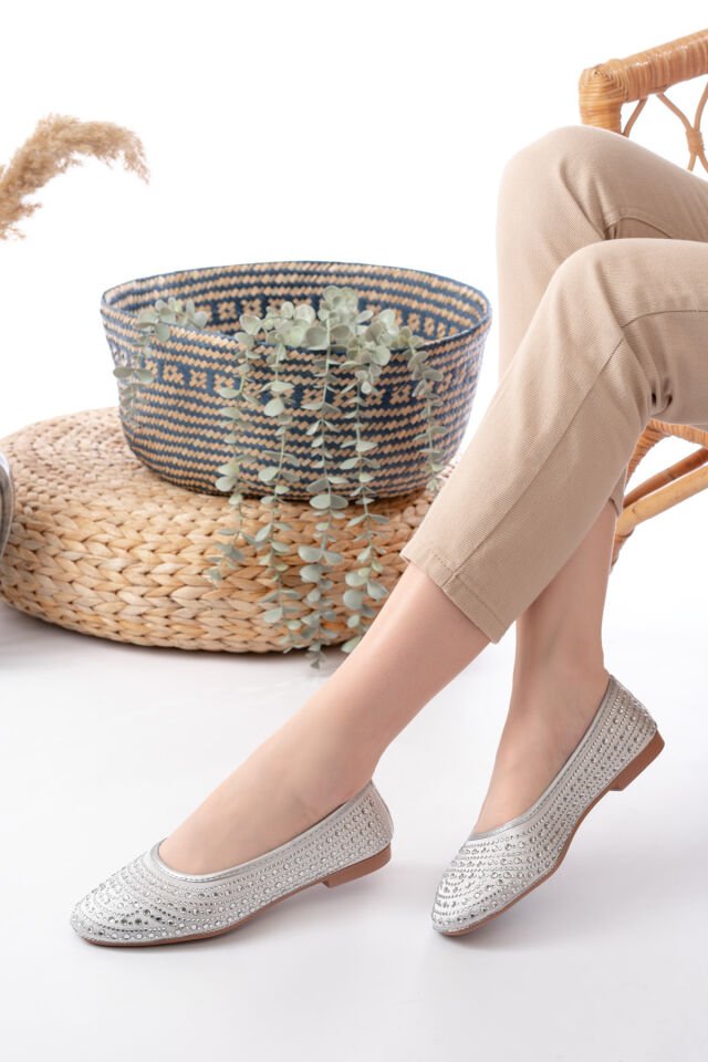 Kadın Baretli Taşlı Günlük  Babet Ayakkabı