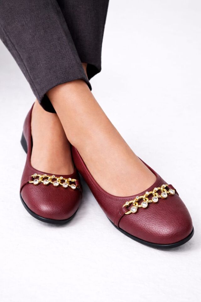 Kadın Gold Zincir Taş Detaylı Düz Babet – Günlük & Ofis Şık Rahat Ayakkabı BORDO - 40