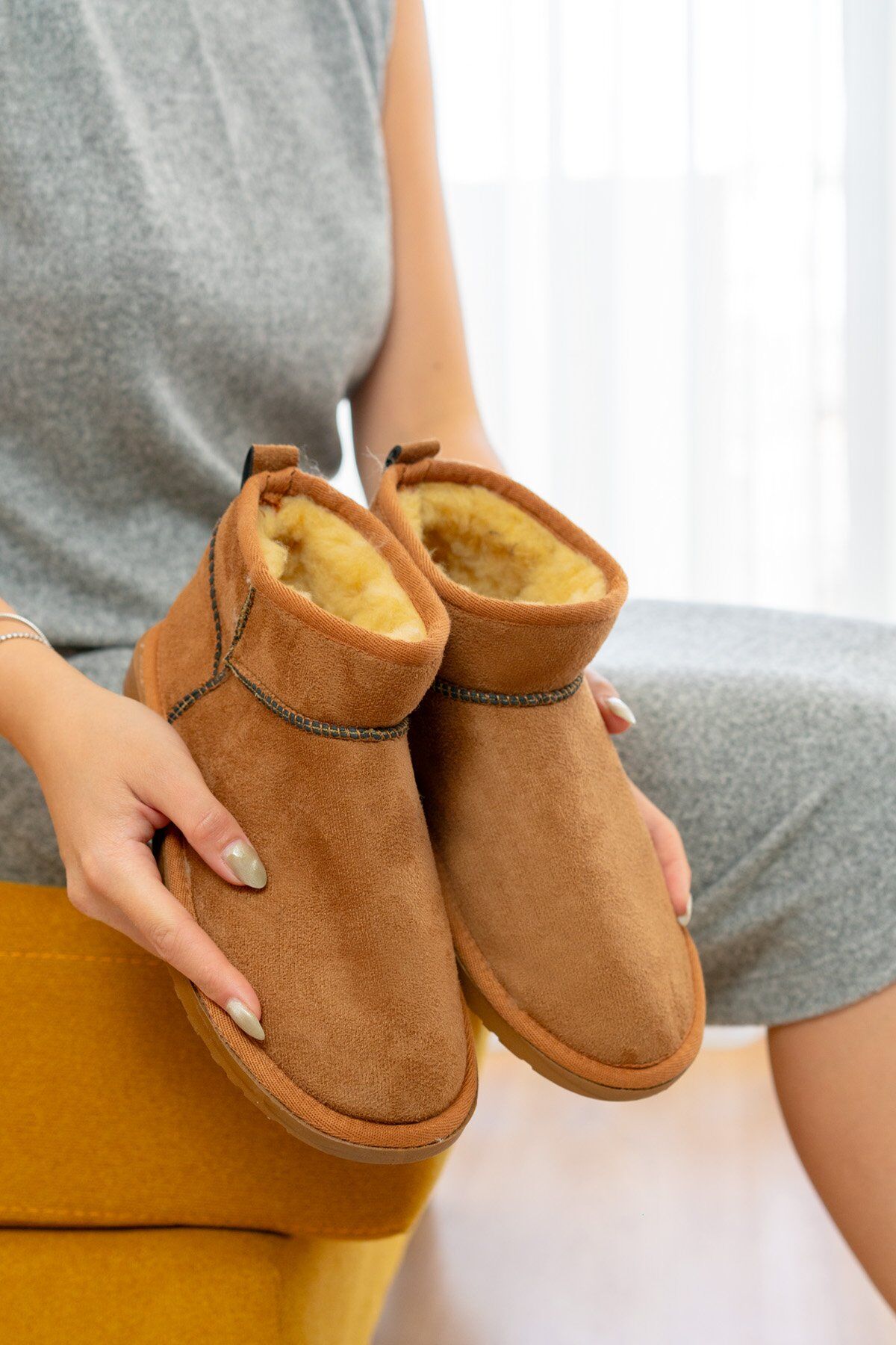 Classıc Ultra Mini Platform Chestnut Mini Taba Süet Içi Kürklü İnce Taban Kadın Bot TABA - 40