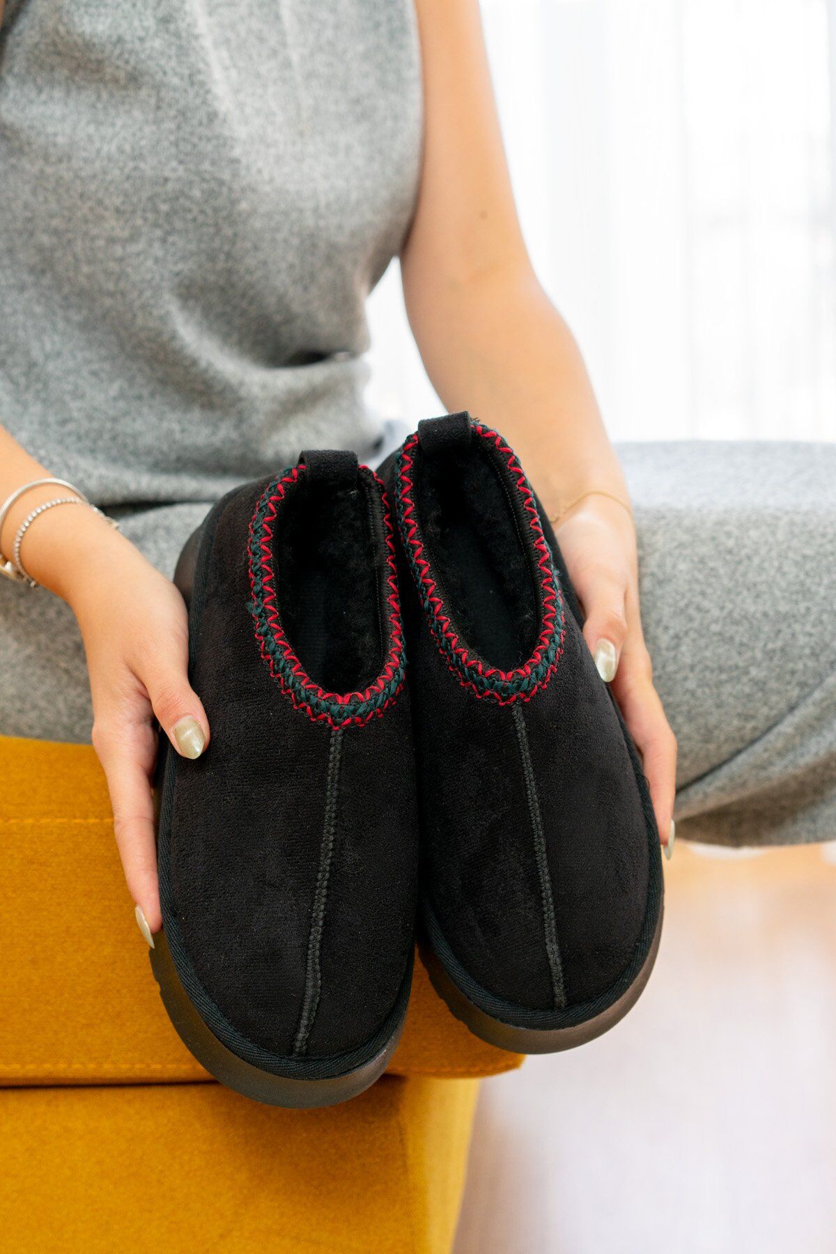 Kadın Bot Kadın Ayakkabı Içi Kürklü Kısa Bot Modeli SİYAH - 40