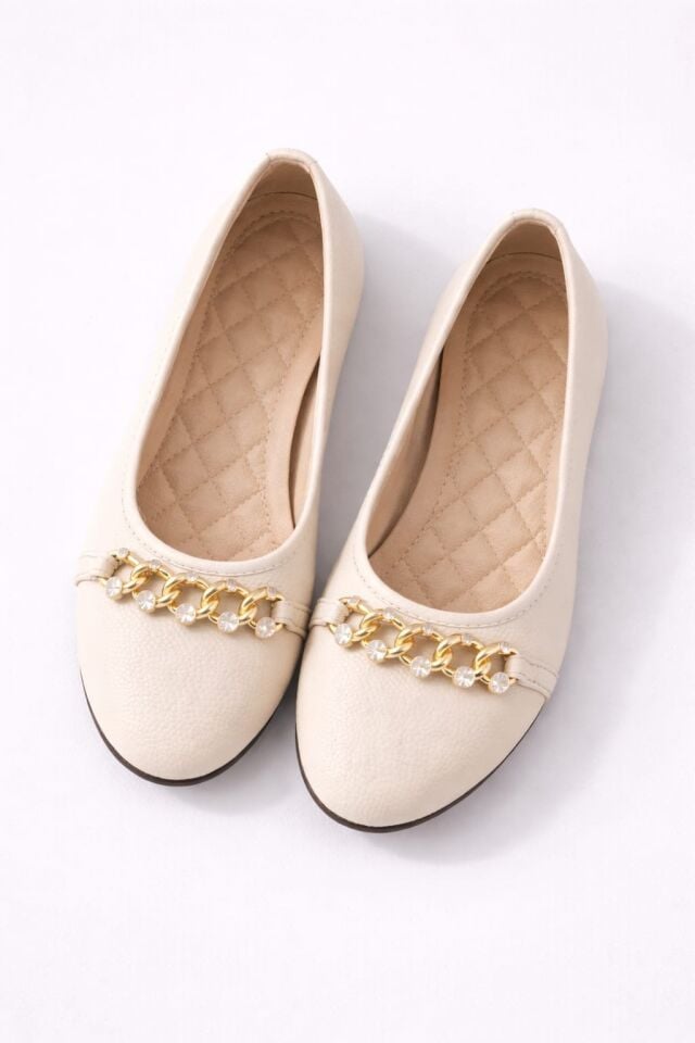 Kadın Gold Zincir Taş Detaylı Düz Babet – Günlük & Ofis Şık Rahat Ayakkabı KREM - 40