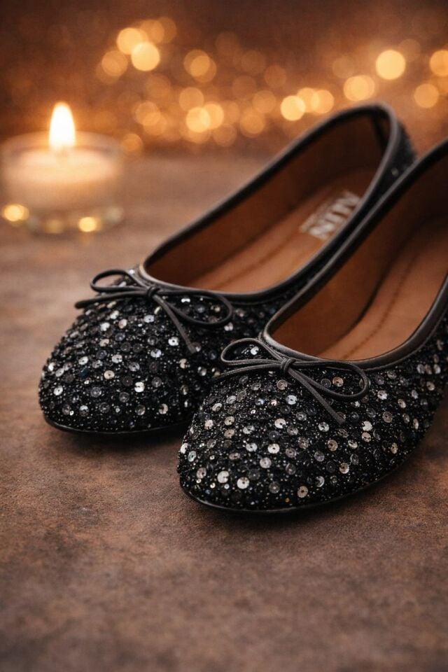 Pullu Simli Payetli Toka Detaylı Kadın Şık Günlük Babet GÜMÜŞ - 40