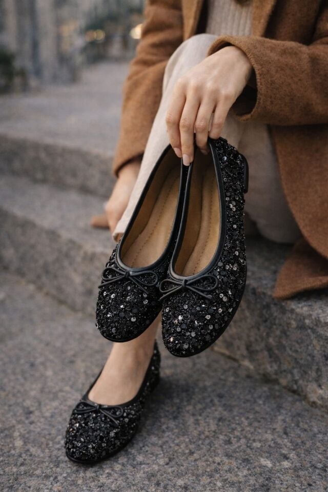 Pullu Simli Payetli Toka Detaylı Kadın Şık Günlük Babet GÜMÜŞ - 40