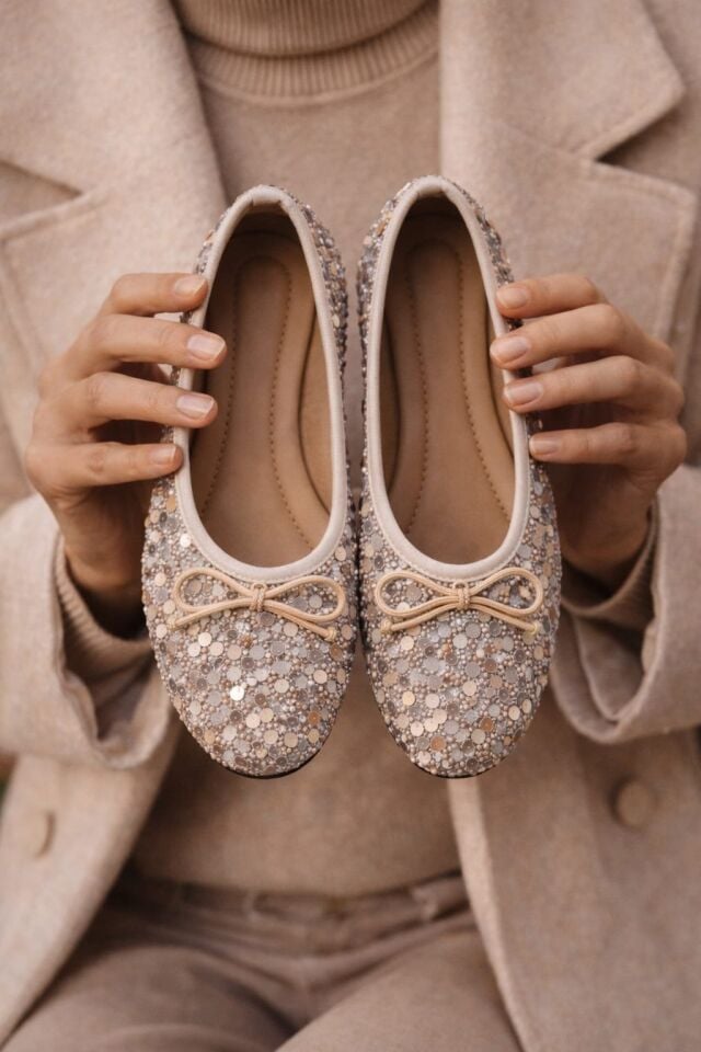 Pullu Simli Payetli Toka Detaylı Kadın Şık Günlük Babet KREM - 40