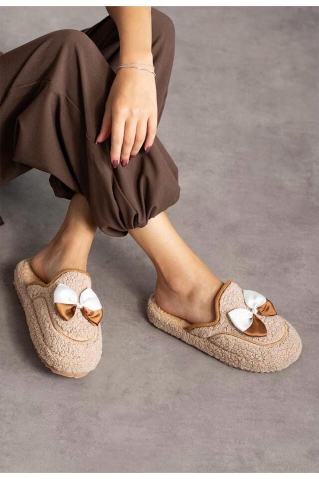 Sevimli Kurdeleli  Kaydırmaz Taban Kışlık-Mevsimlik Kadın Ev VİZON - 40