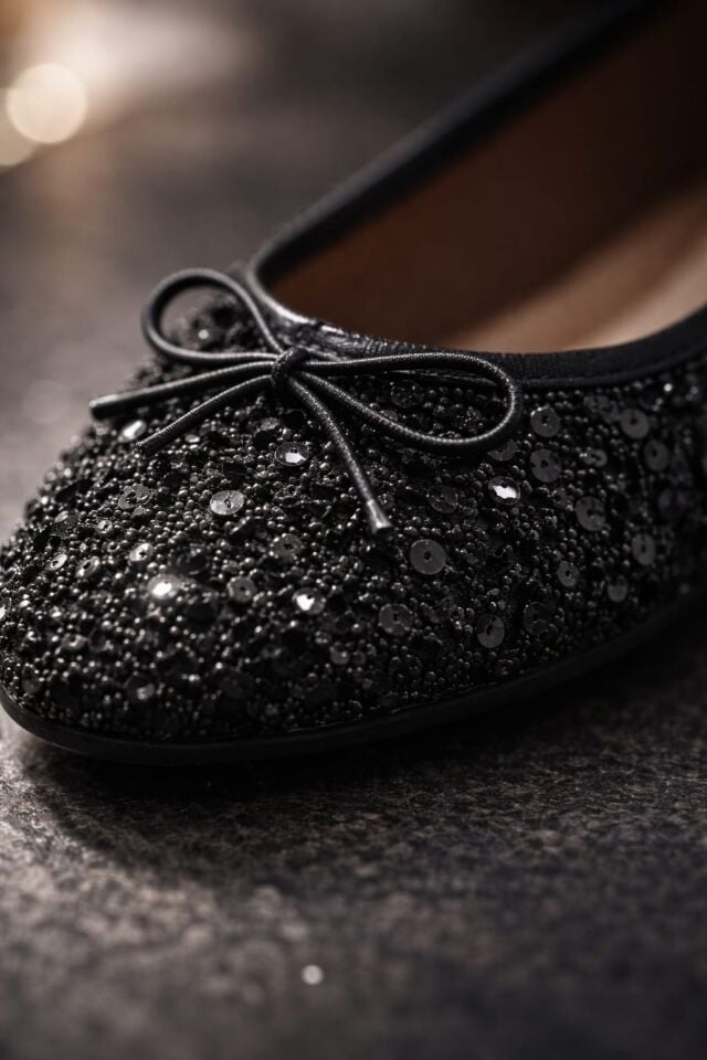 Pullu Simli Payetli Toka Detaylı Kadın Şık Günlük Babet SİYAH - 38