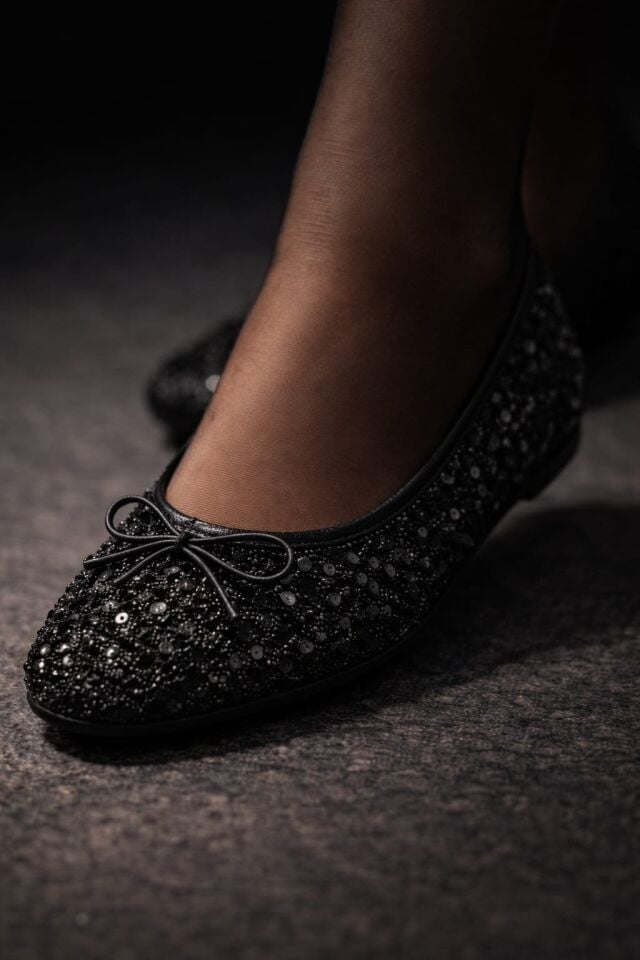 Pullu Simli Payetli Toka Detaylı Kadın Şık Günlük Babet SİYAH - 40