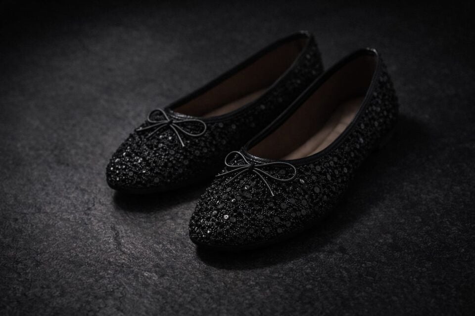 Pullu Simli Payetli Toka Detaylı Kadın Şık Günlük Babet SİYAH - 40