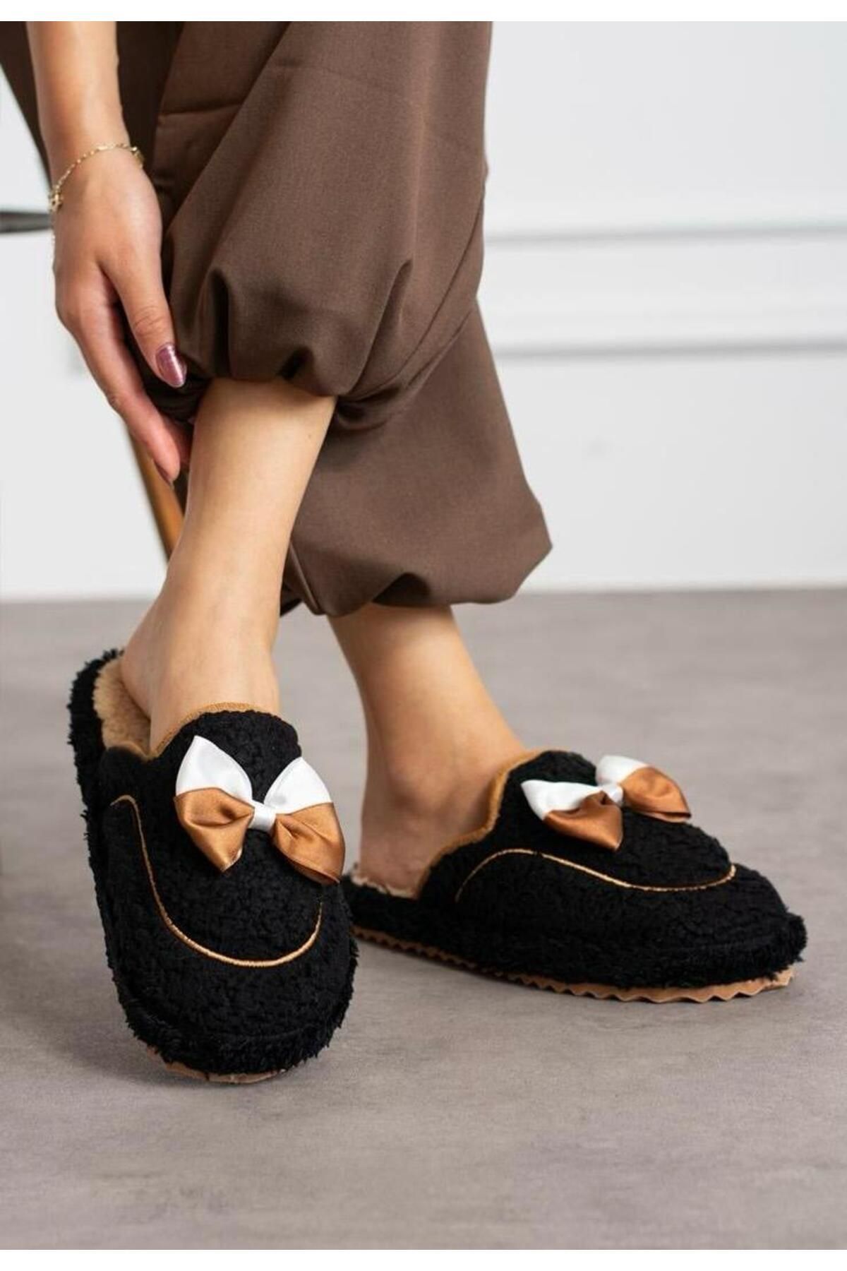 Sevimli Kurdeleli  Kaydırmaz Taban Kışlık-Mevsimlik Kadın Ev SİYAH - 38