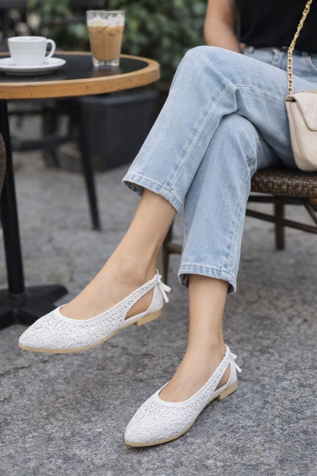 Kadın Hasırlı Yanı Açık Arkası Fiyonk Babet Ev ve Dış Mekan Ayakkabısı