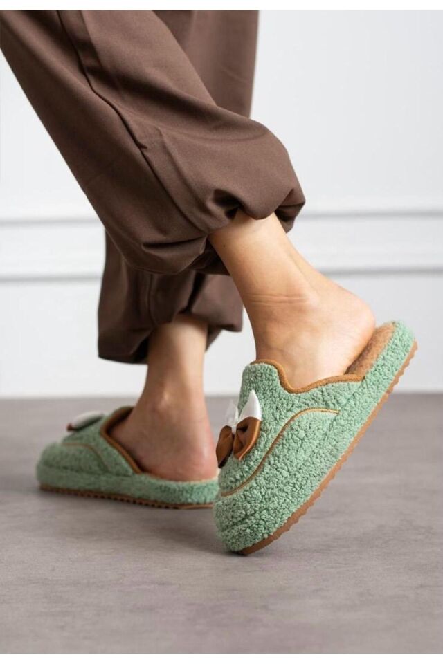 Sevimli Kurdeleli  Kaydırmaz Taban Kışlık-Mevsimlik Kadın Ev YEŞİL - 38