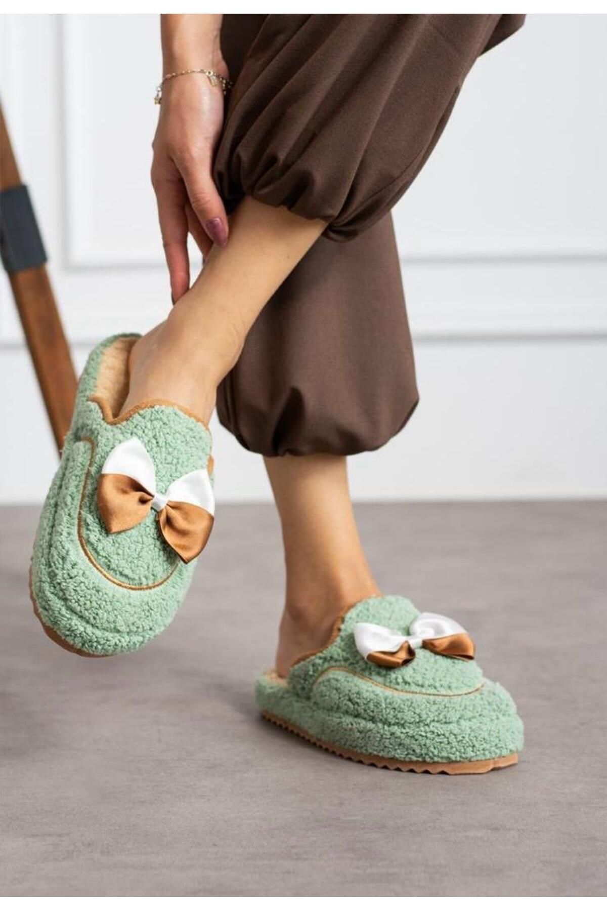 Sevimli Kurdeleli  Kaydırmaz Taban Kışlık-Mevsimlik Kadın Ev YEŞİL - 37