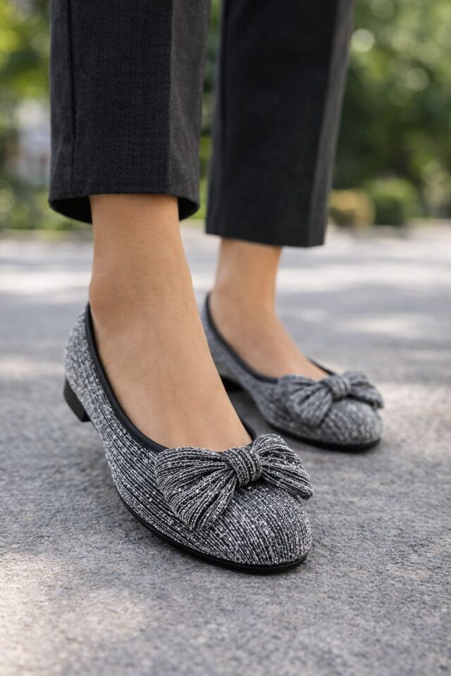 Kadın Simli Taşlı Fiyonklu Babet Ayakkabı – Rahat, Şık, Günlük Kullanım PLATİN - 37