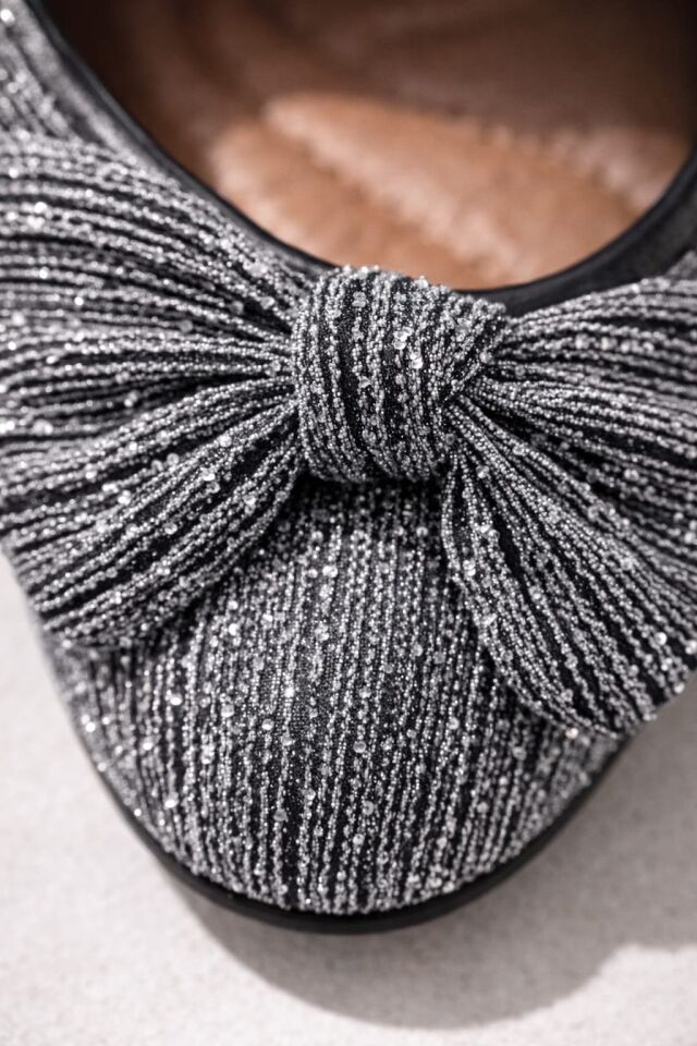 Kadın Simli Taşlı Fiyonklu Babet Ayakkabı – Rahat, Şık, Günlük Kullanım PLATİN - 40