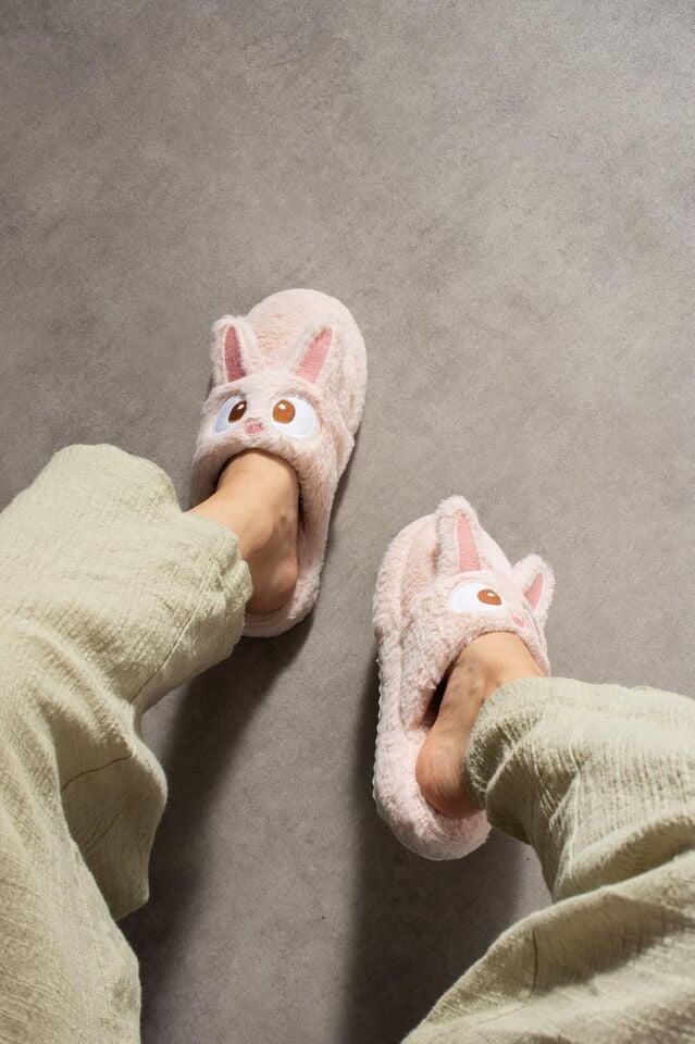 Kadın Tavşan Figürlü Sessiz Taban Peluş Ev Terliği YENİ PUDRA - 38-39