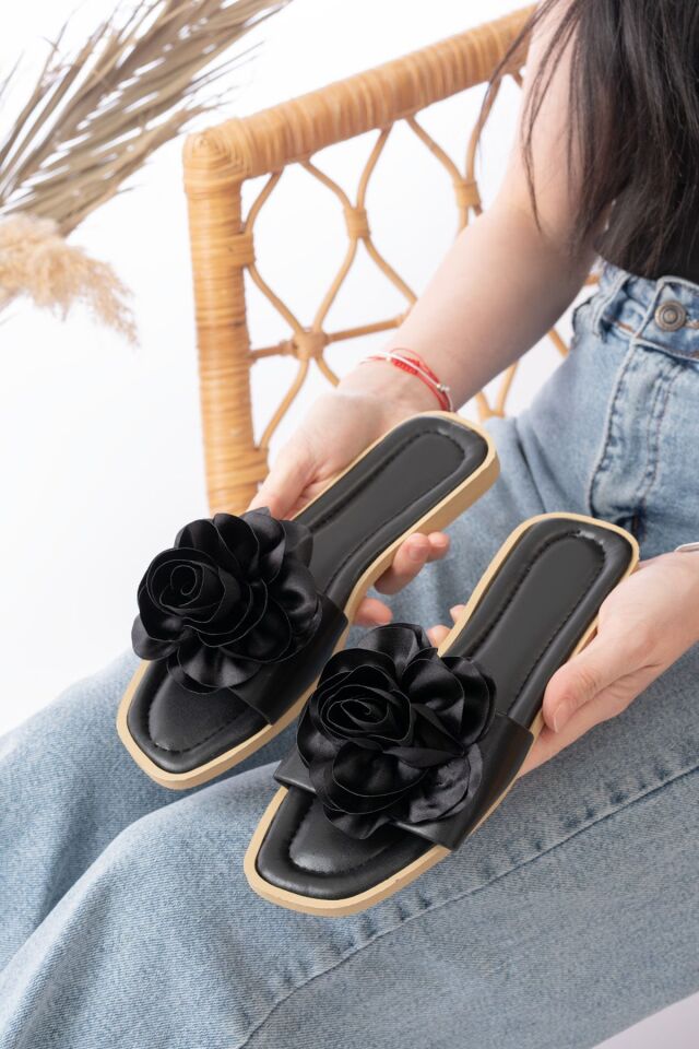 Gül Detay Kadın Terlik Rahat Hafif Taban SİYAH - 37